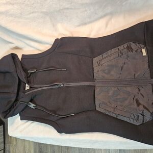 Levelwear Verve modern fit heather pebble hooded vest